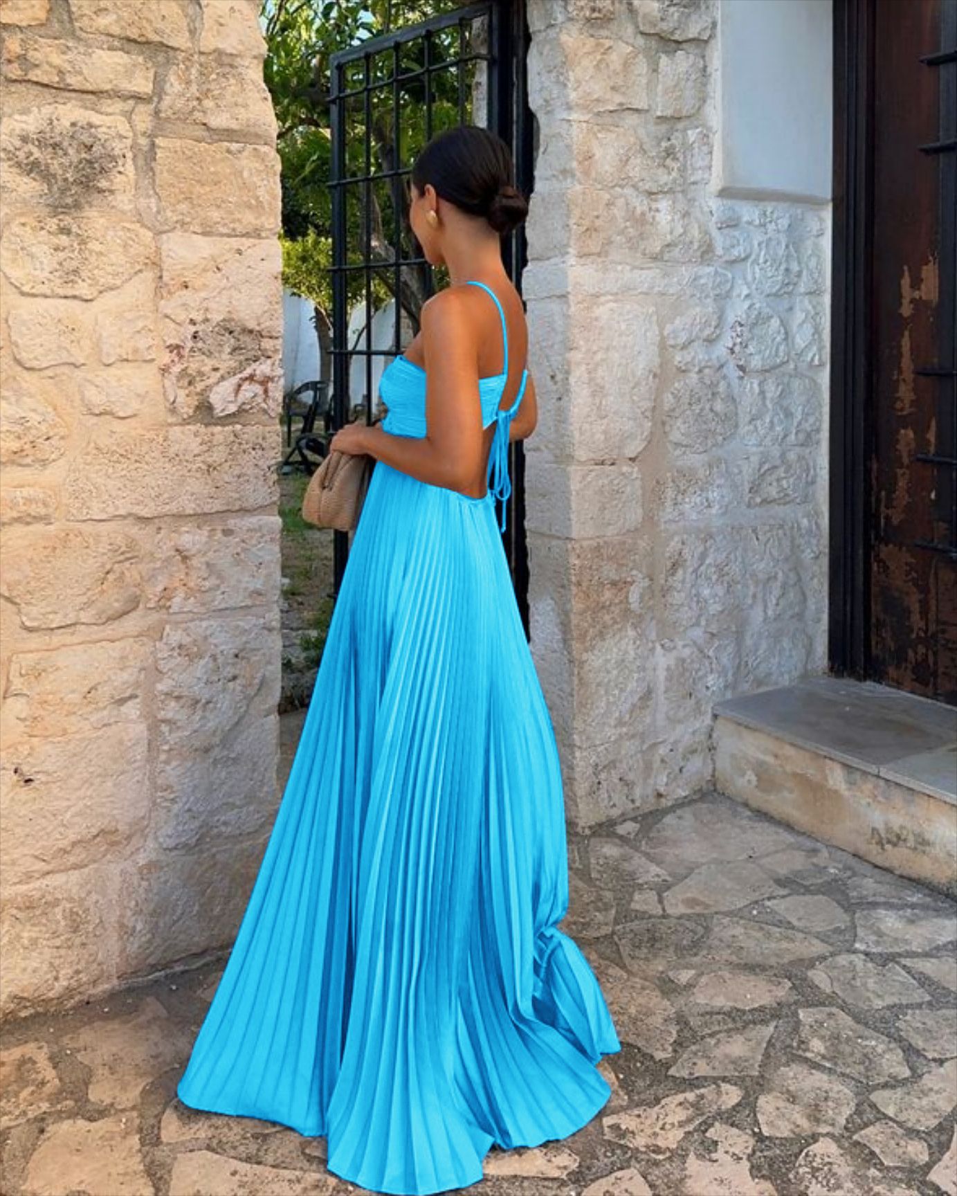 Robe plissée sans manches à bretelles